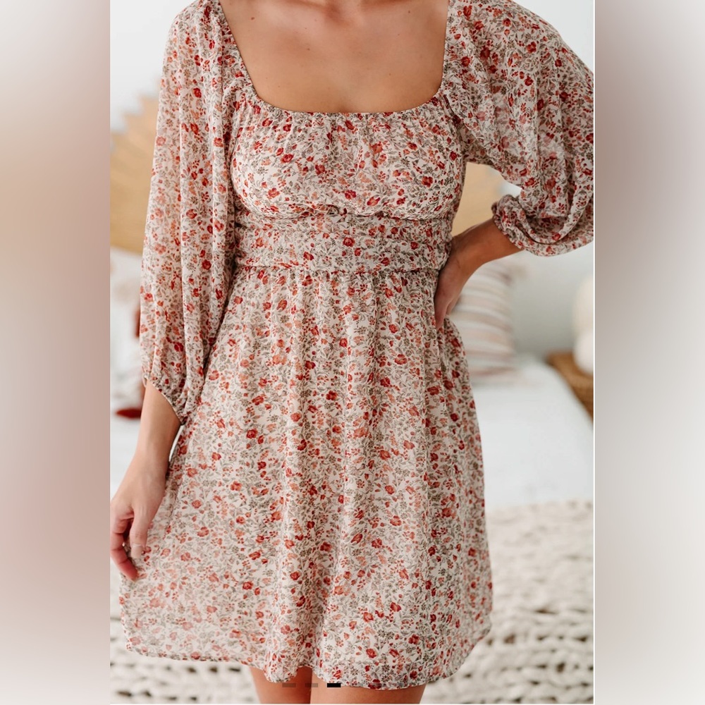 NWT Floral Tie-Back Dress Taupe/Rust Floral. Size Small